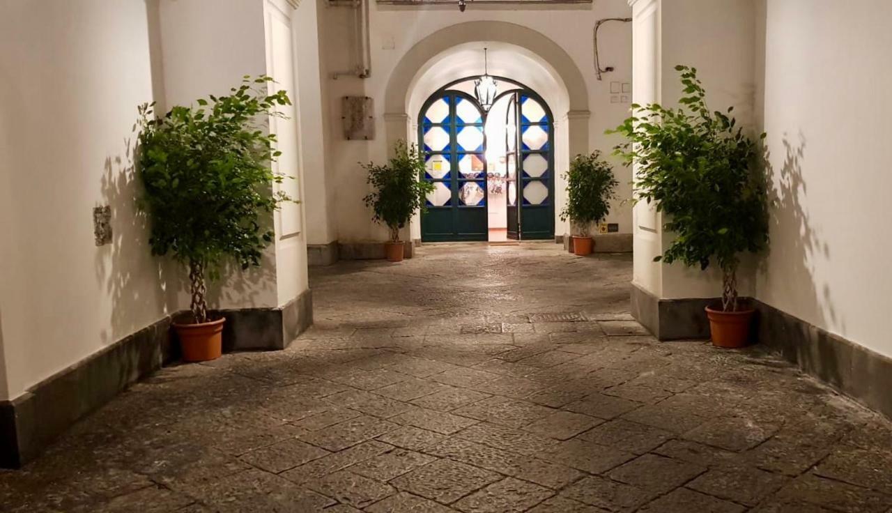 Palazzo Mele Residence نابولي المظهر الخارجي الصورة